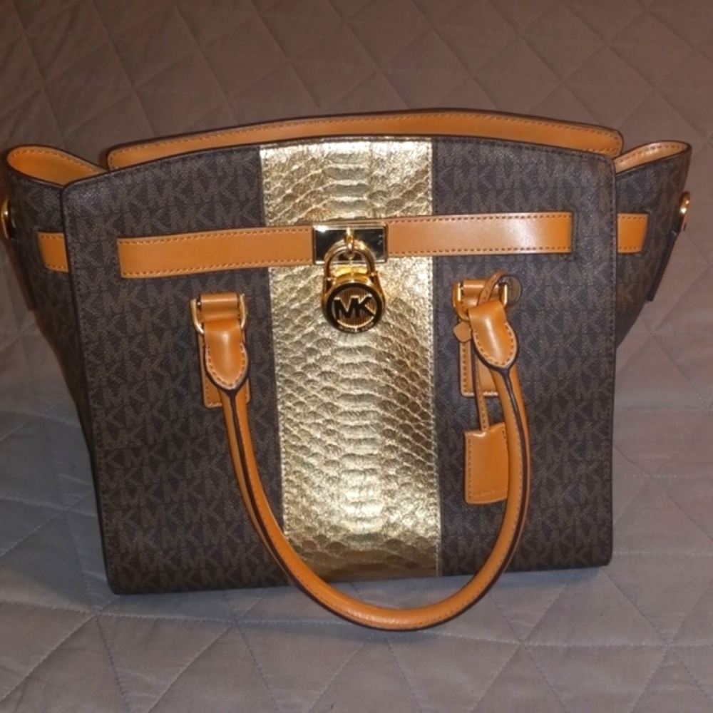 🔥🔥Michael Kors purse, rare print 100% authentic
